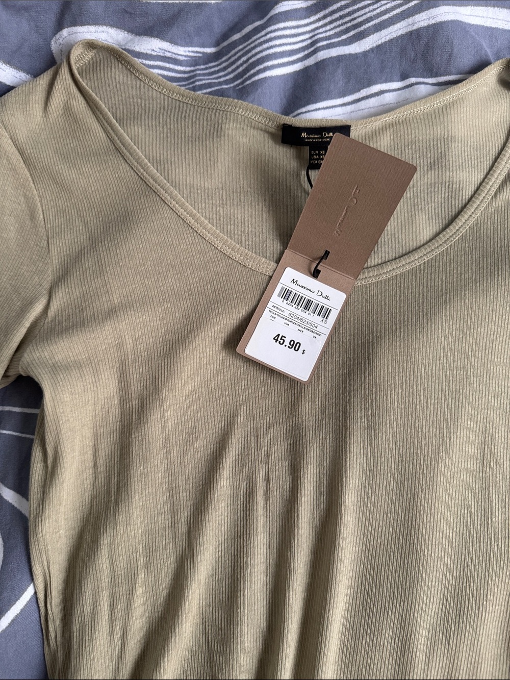 Mossimo Supply Co. Olive Scoop Neck Three-Quarter Sleeve Top